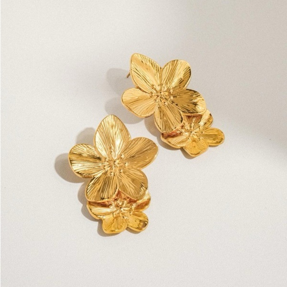 The “Golden Bloom Stack” Statement 18k Gold Earrings | Gold - Picture 3 of 4